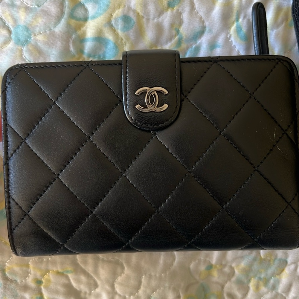 Chanel quilted lambskin zipped wallet